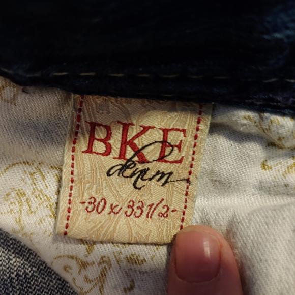 Clearance: BKE size 30x33 1\2 - Picture 4 of 8